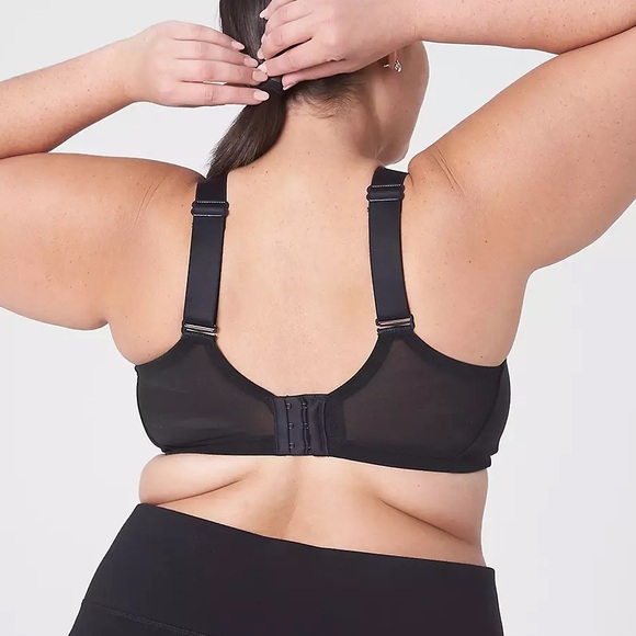 Livi Black Wireless Sports Bra, Size: 50B - Picture 10 of 11